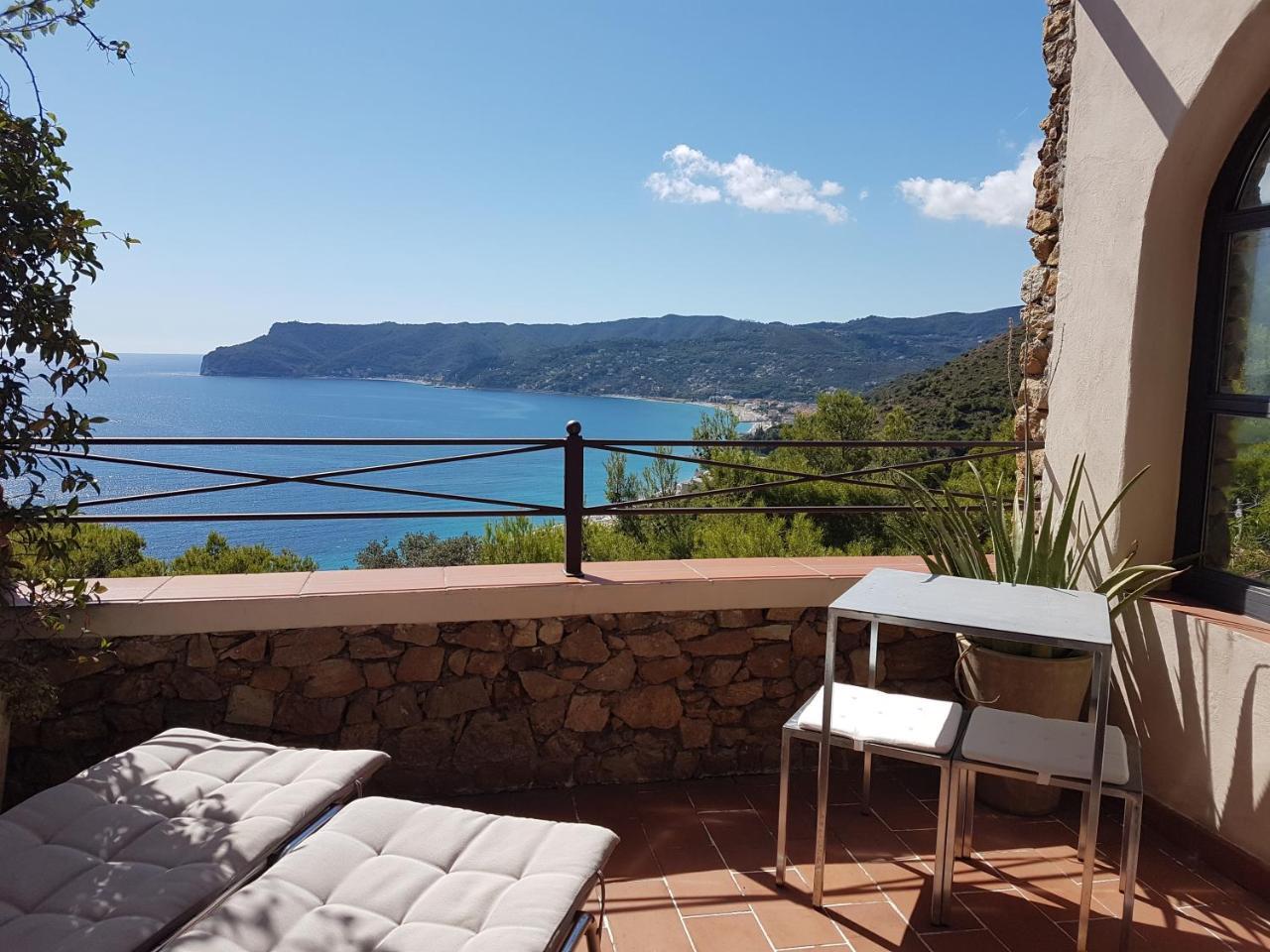 Le Terre Del Drago Apartment Bergeggi Exterior photo